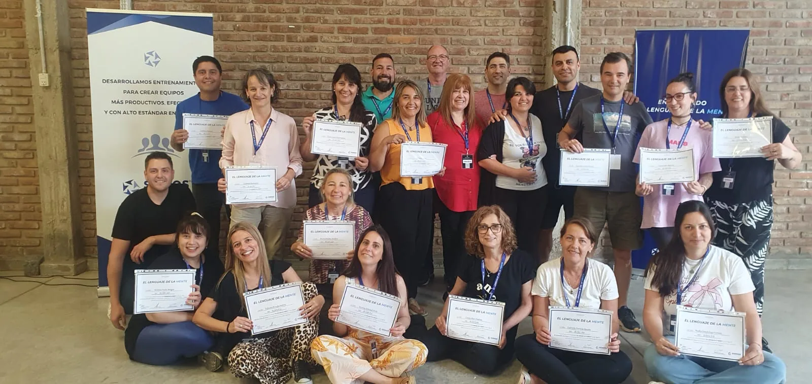 Participantes del entrenamiento de lenguaje