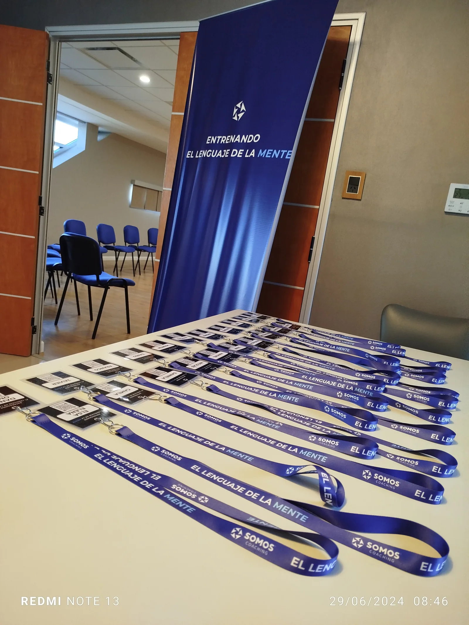 Grupo de profesionales en un taller en Rosario